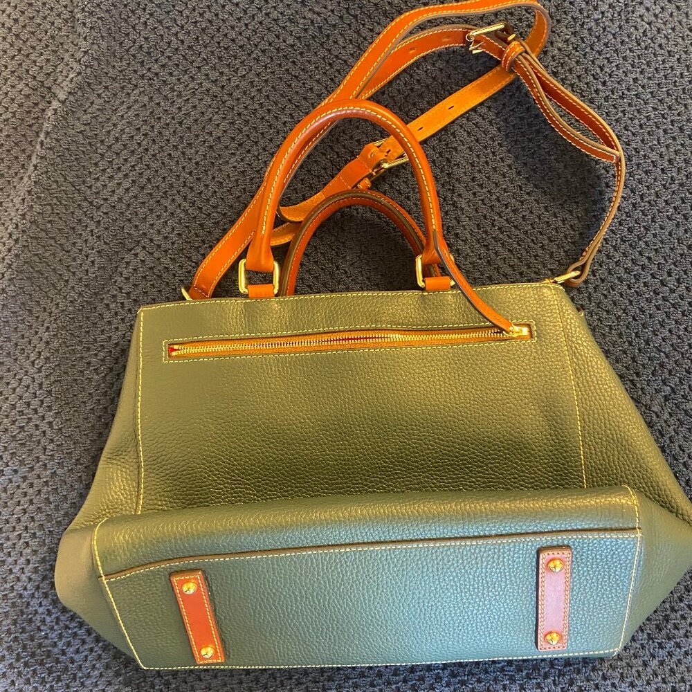 Dooney and Bourke Satchel bag